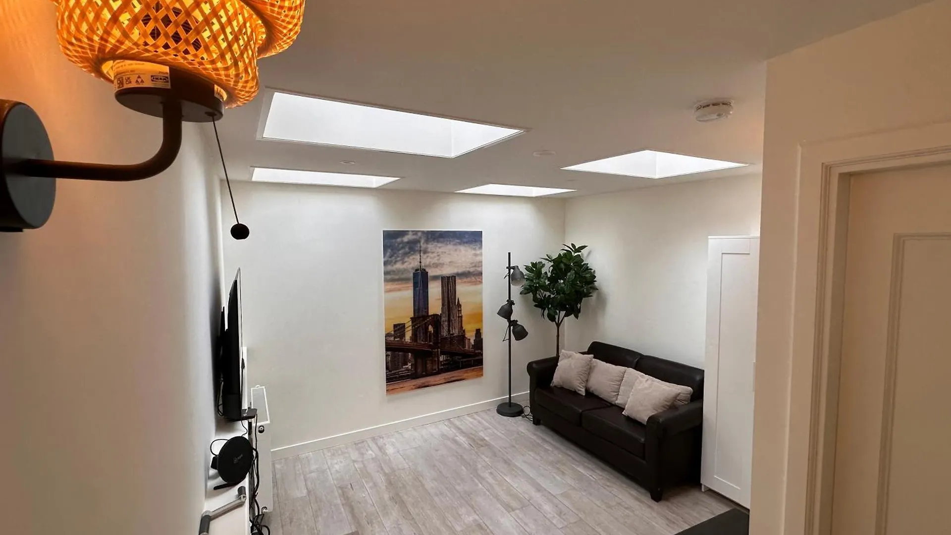 Tulip House Luxury Apartment - Top Location - Rijksmuseum - Leidseplein Amsterdam Central 120 M2 All Private With Kitchen Netherlands